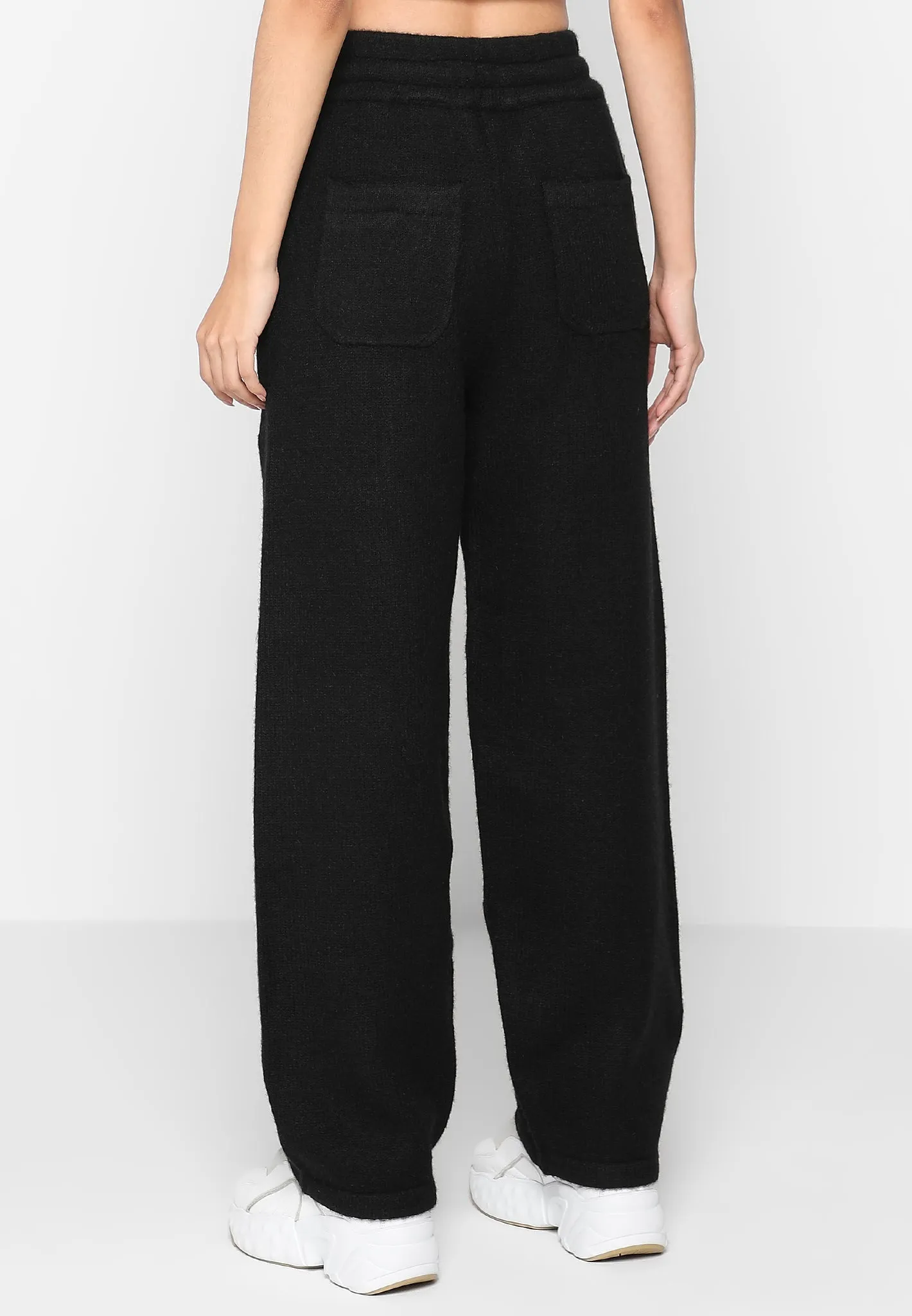 Knitted Relaxed fit Eiffel Joggers - Black