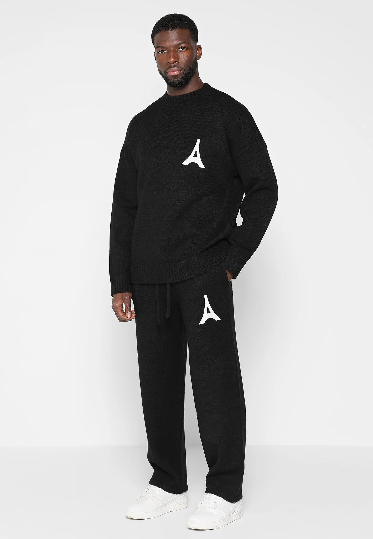 Knitted Relaxed fit Eiffel Joggers - Black