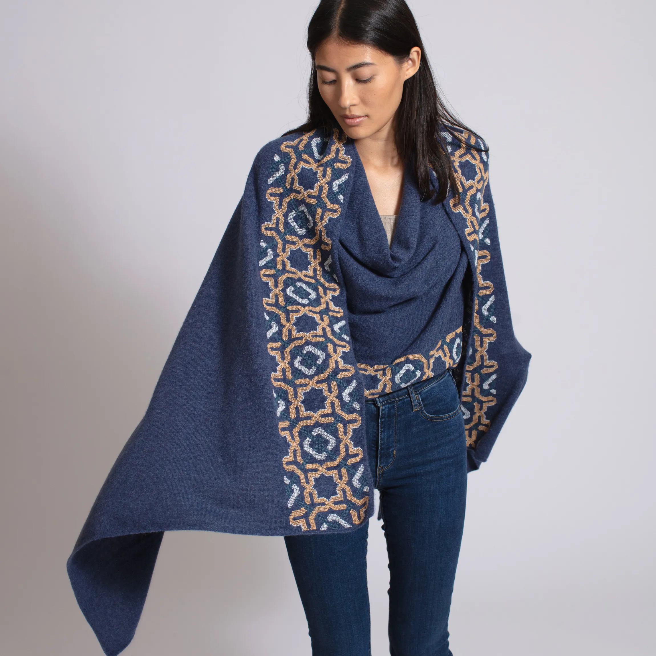 NOTTE BLUE CASHMERE SHAWL