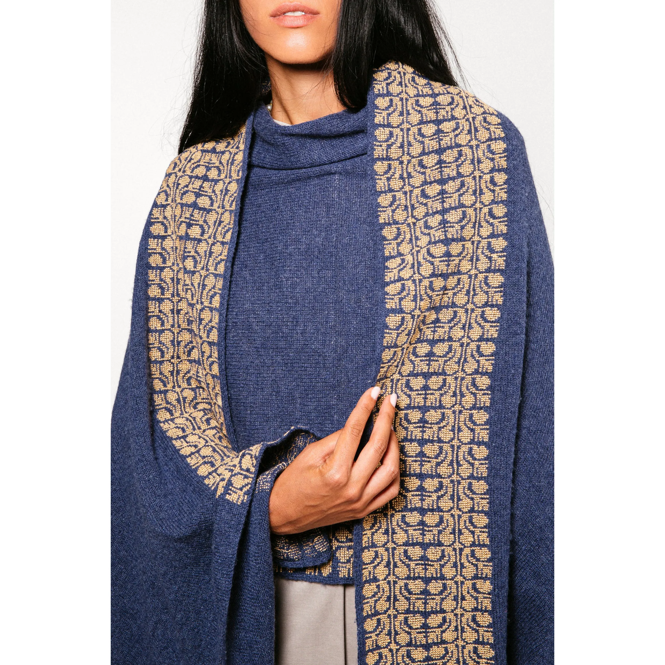 NOTTE BLUE CASHMERE SHAWL