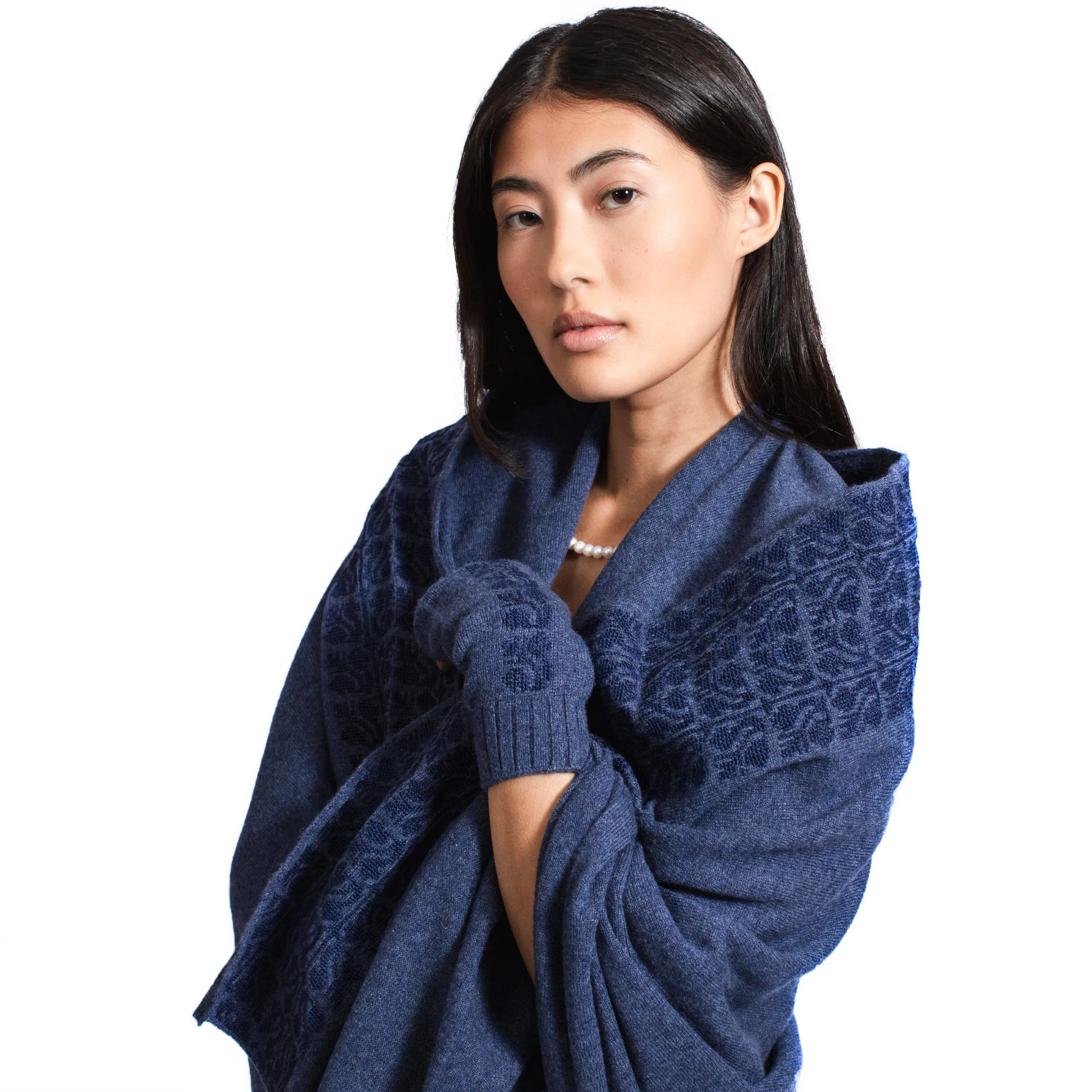 NOTTE BLUE CASHMERE SHAWL